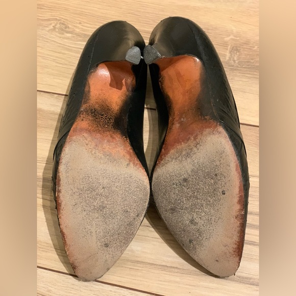 TLC Vintage leather 3” heels - Picture 2 of 13